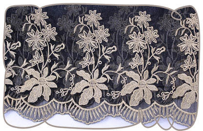 Compact Flower Poinsettia Lace 6x8