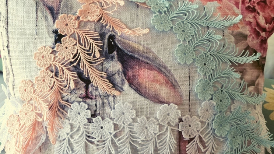 Floral Feather Trim